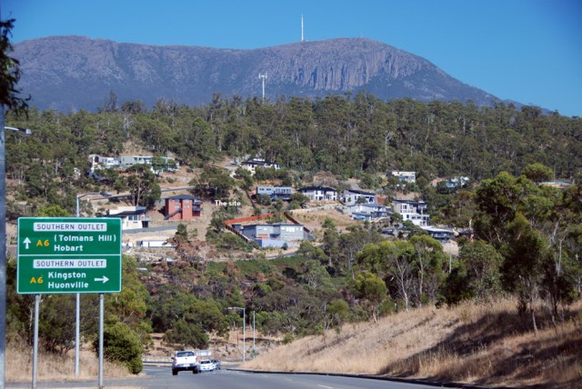 Mt Wellington above and behind 36 DSC_0039