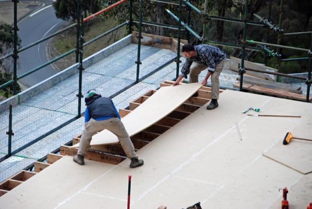 Flooring uper floor last sheet dropped in 67 DSC_0846
