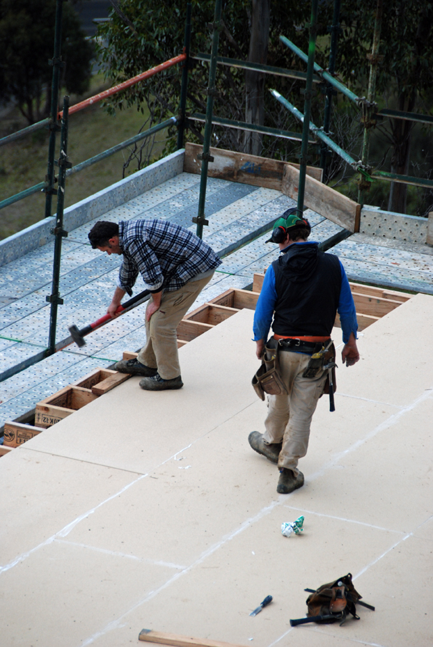 Flooring upper floor using the sledge 67 DSC_0852