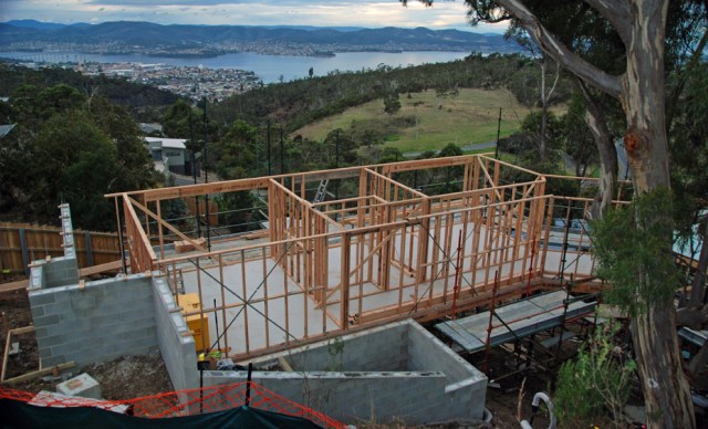 Framing lower level Day 52 64 DSC_0564