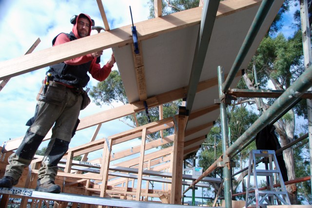 Roof details 10 Nathan on small roof soffit 74 DSC_0100